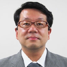 Dr. Tetsuo Kubota, Director of the School of Health Care Sciences