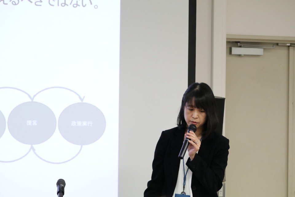 「IRデータ解析結果:入学前と留年の関係」について中川美奈准教授による講演