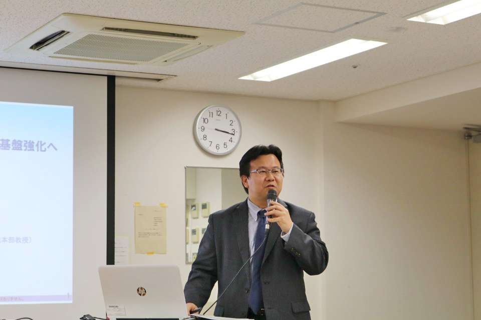 文部科学省科学技術・学術政策局量子研究推進室長 西山祟志様による講演