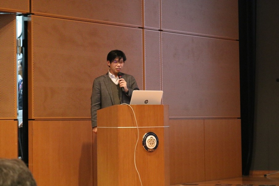 秋田恵一医学科教育委員長による講演「最近の医学科教育について」