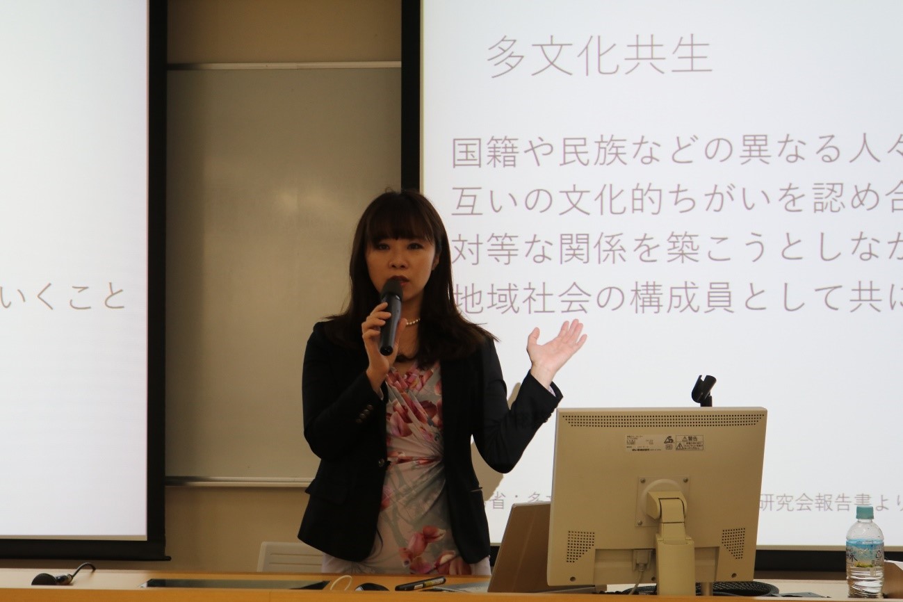二見茜国際医療部助教による講演