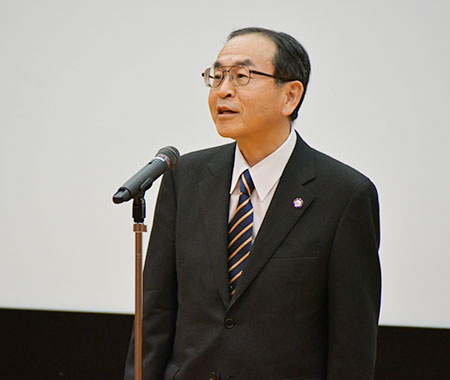 東田修二 医学部長による開会の挨拶