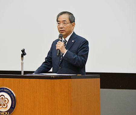 田中雄二郎 学長による挨拶